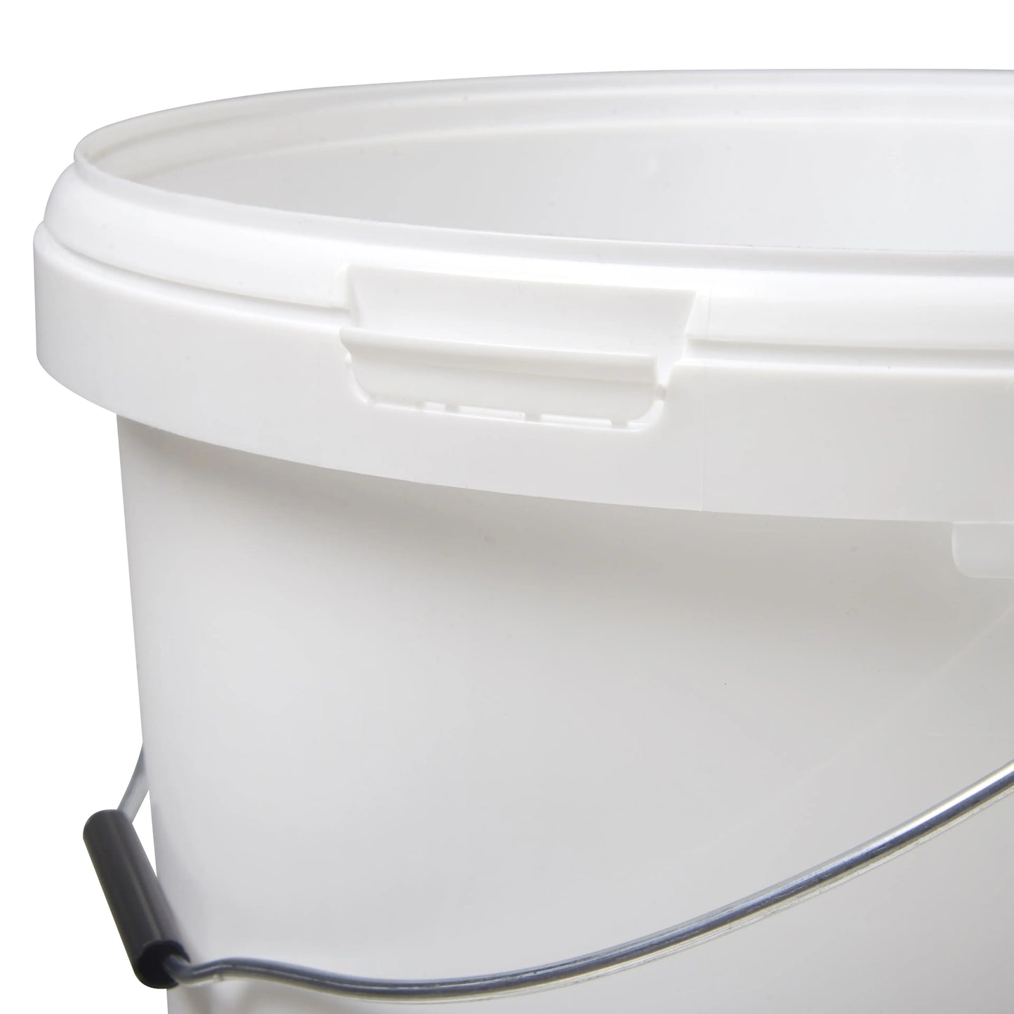 30 Litre Plastic White Tamper Evident Bucket with Wire Handle Invopak