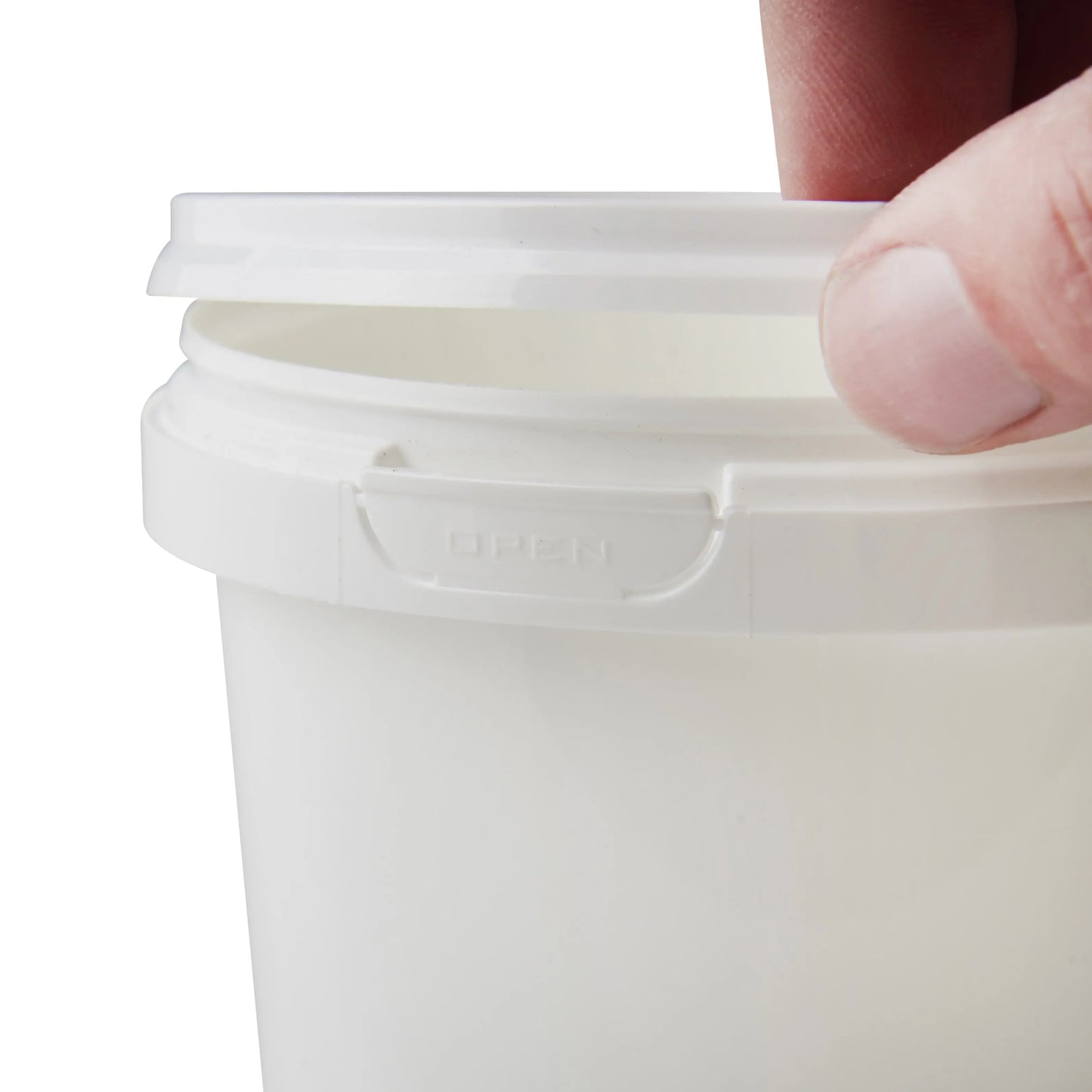 565 ML Plastic White Tub Complete with Lid Invopak